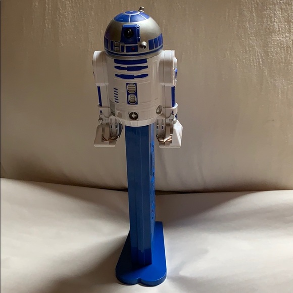 r2d2 pez dispenser